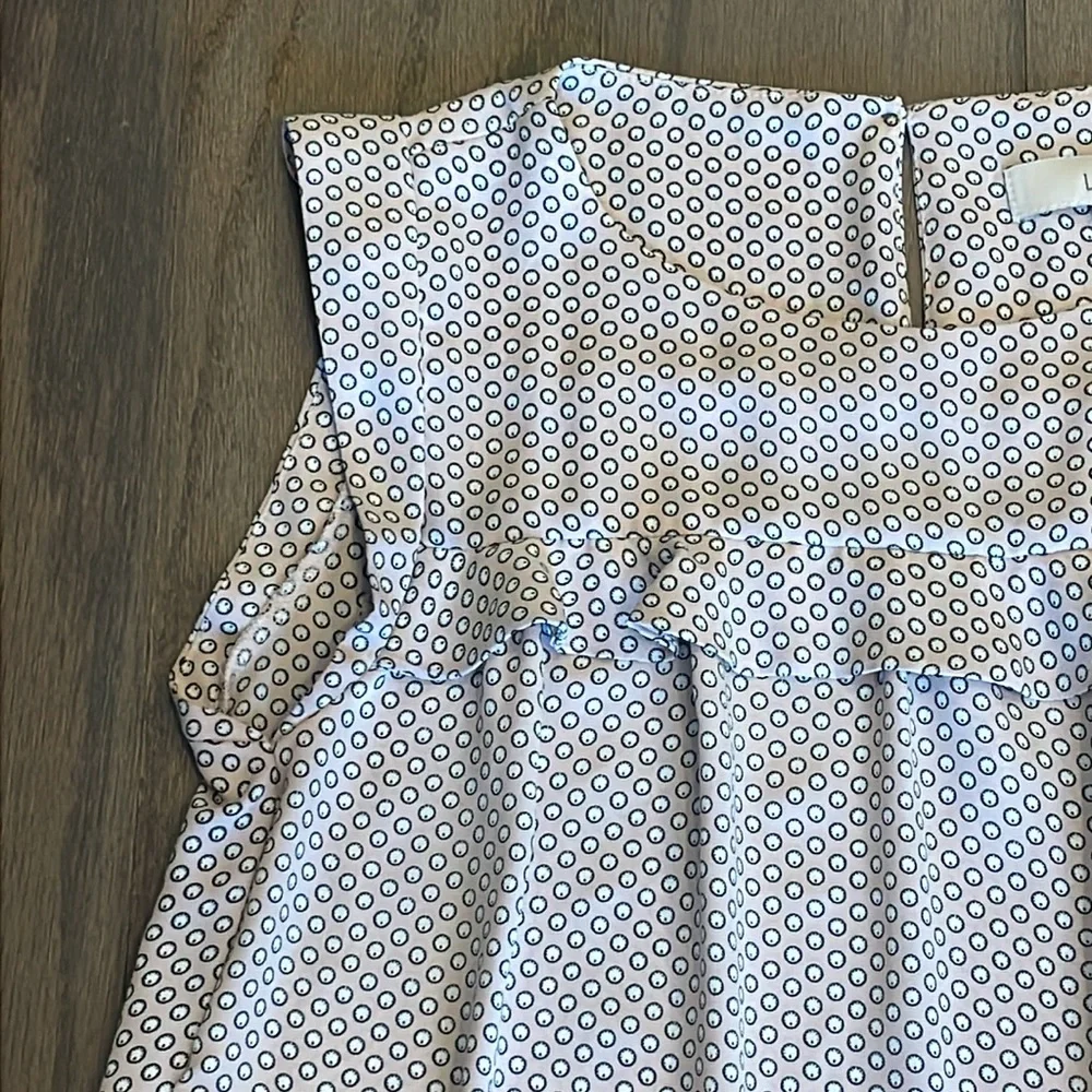 LOFT Pink Patterned Ruffle Shell - Size XS - Picture 4 of 8